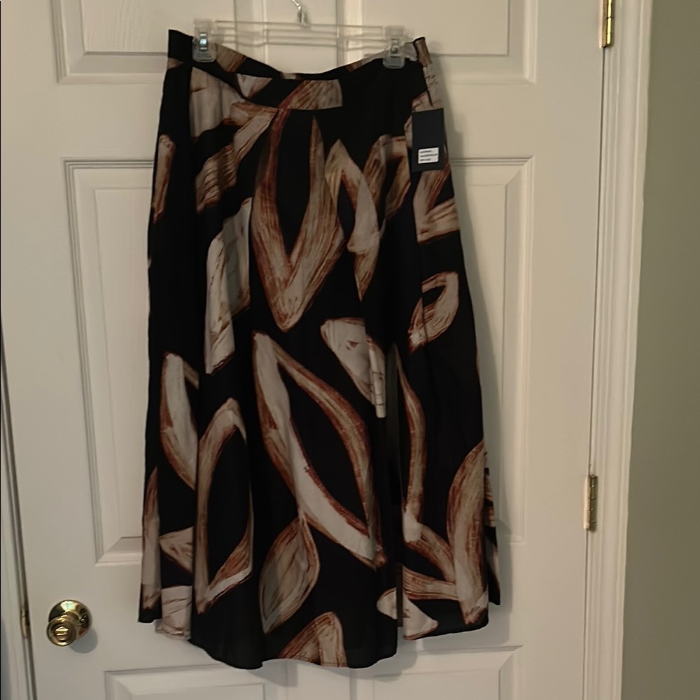 DKNY Elegant Black and Brown Patterned Skirt